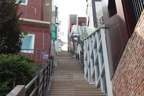 168階段