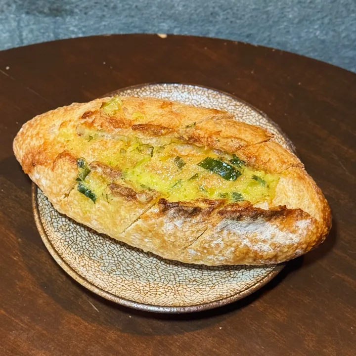 釜山・鳴旨の長ネギクリームバゲット