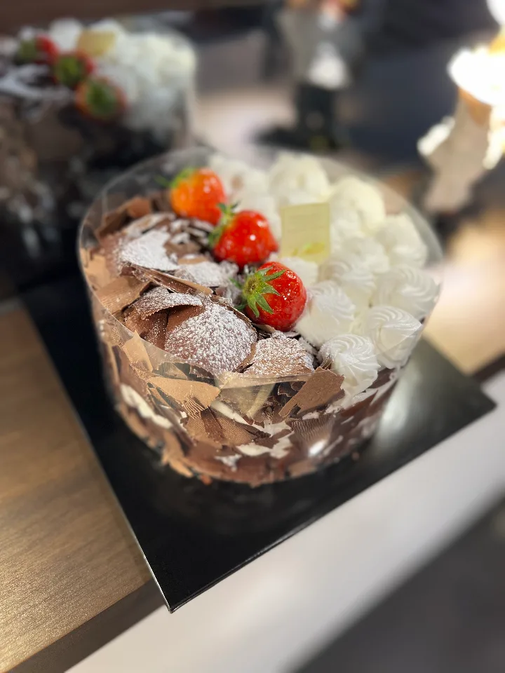 チョコ生クリームケーキ