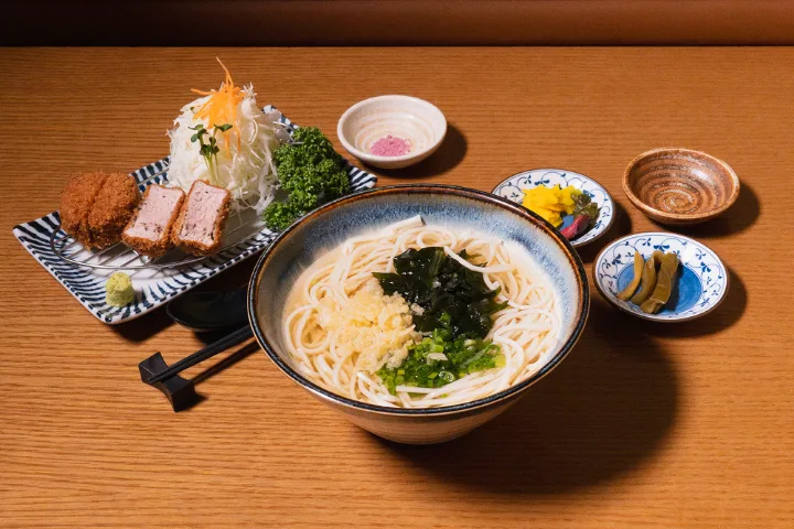 かけ温うどん定食