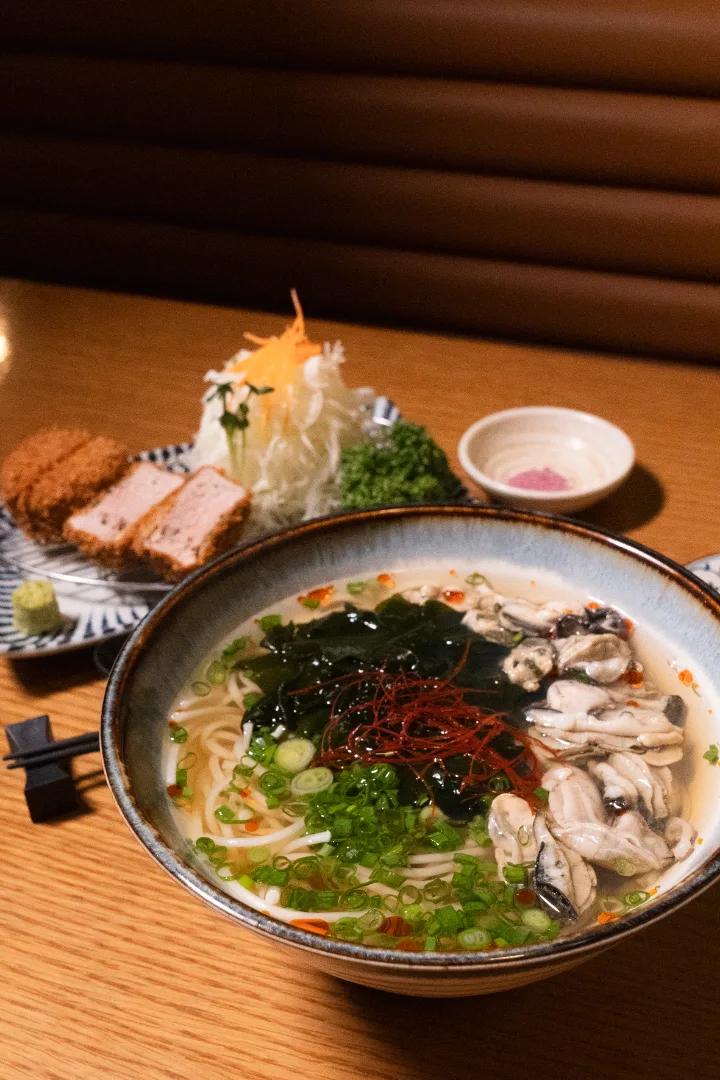 牡蠣うどん定食（冬季限定）