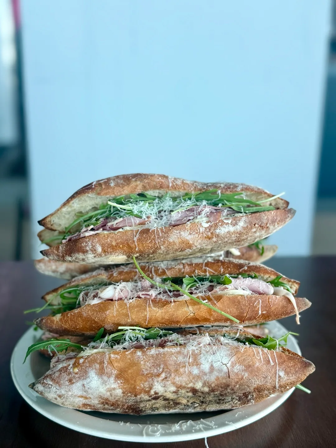 Cafe mil — 重ねたバゲットサンド