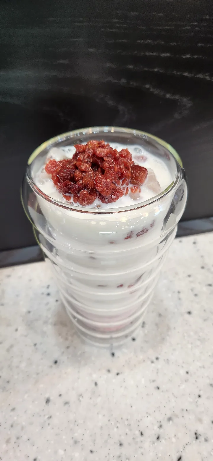 野いちごラテ