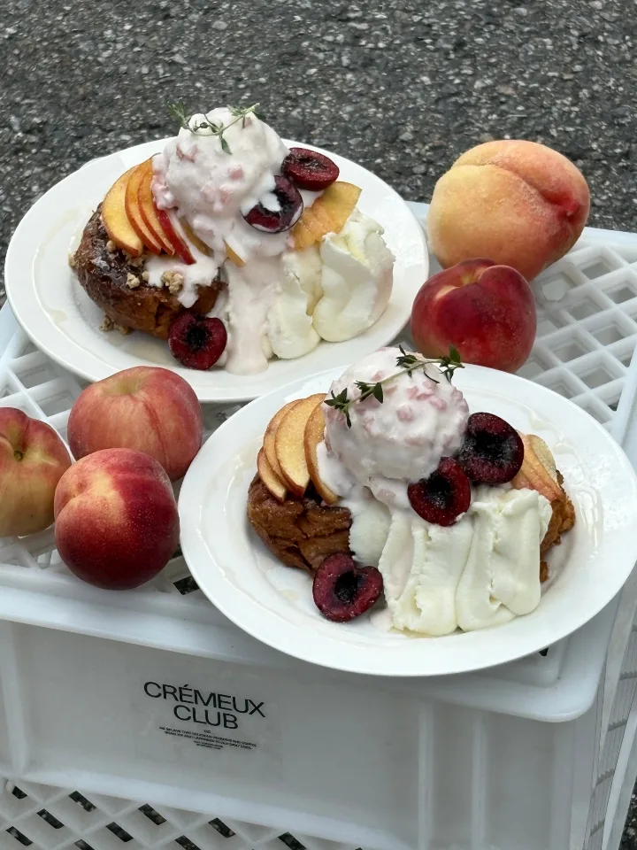 桃のアイスクリーム・フレンチトースト