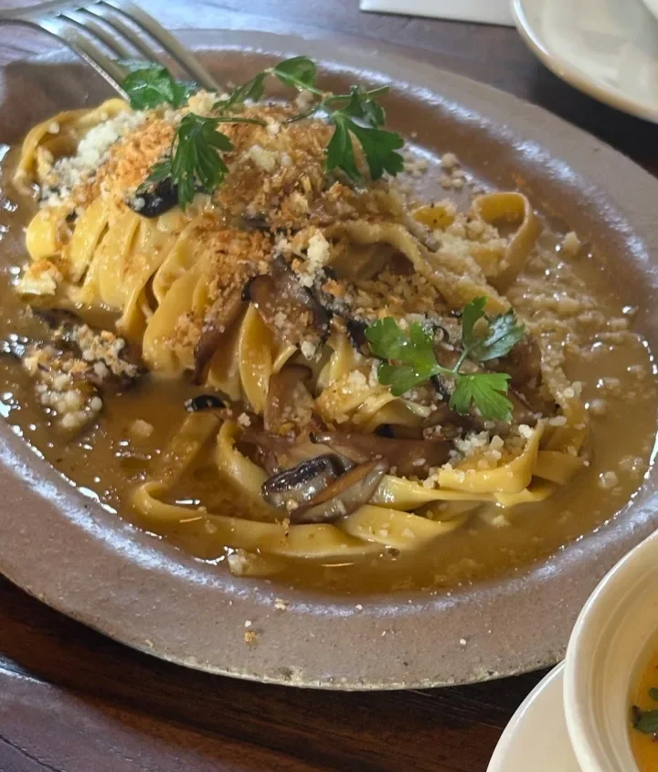 きのことトリュフの生パスタ