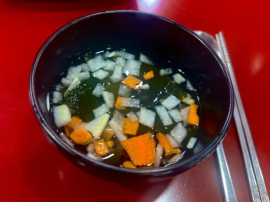 ワカメと野菜の冷たいスープ