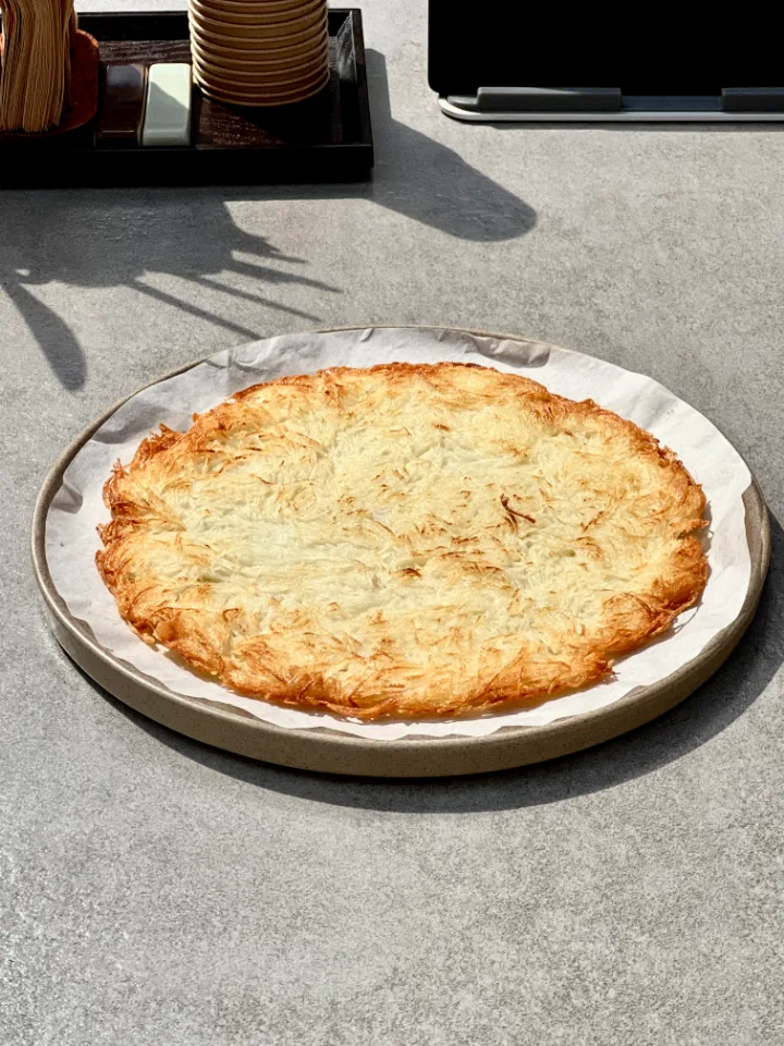トリュフ風味の細切りじゃがいもチヂミ