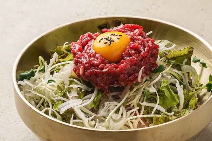 韓牛ユッケと春白菜のビビンバ定食
