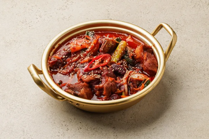 韓国産豚肉のニンニク風味カルビチム