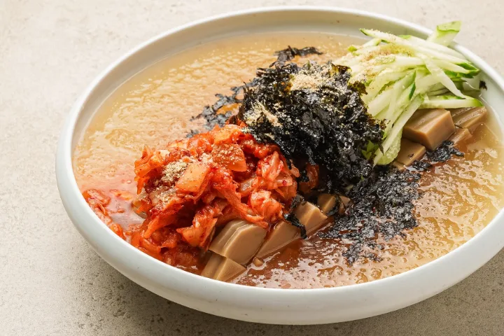 手作りどんぐりこんにゃくの和え物