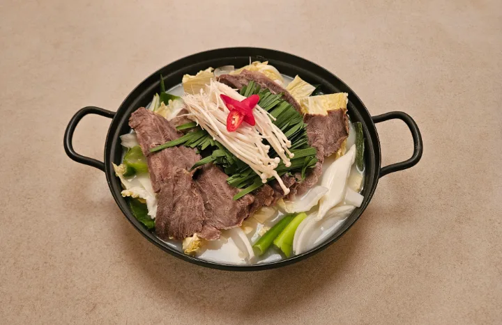 牛すね肉のゆで肉鍋