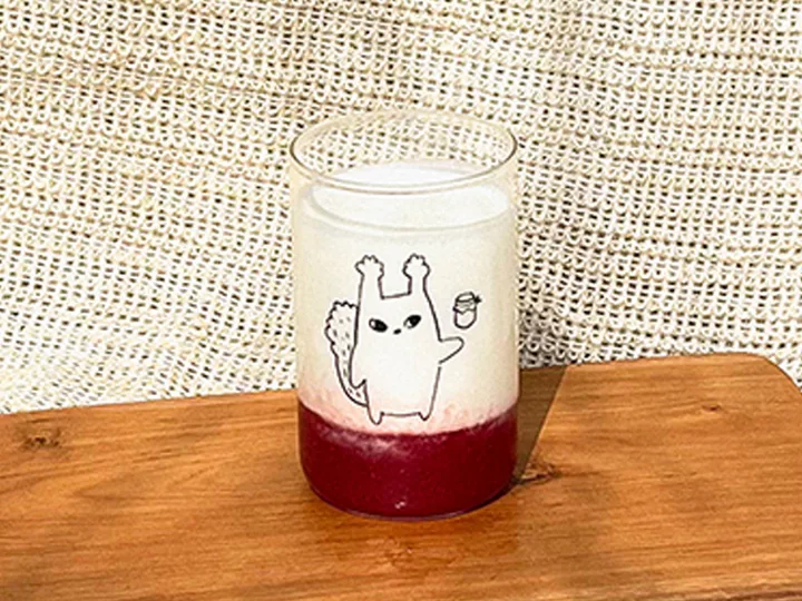 イチゴヨーグルトドリンク