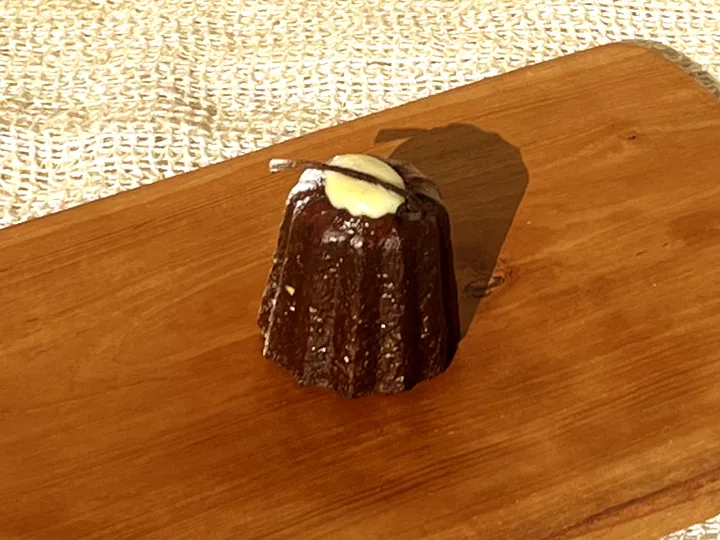 バニラガナッシュカヌレ