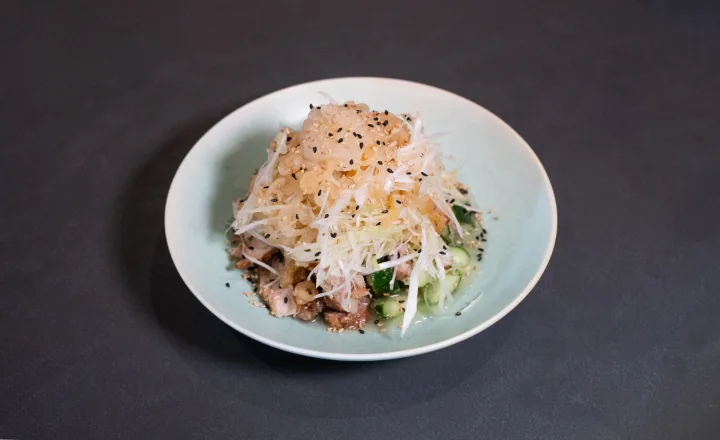 五香粉とニンニク風味の鶏肉冷菜