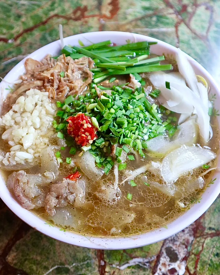 ウルチカンカン — 牛すじと牛肉が入った滋養フォー