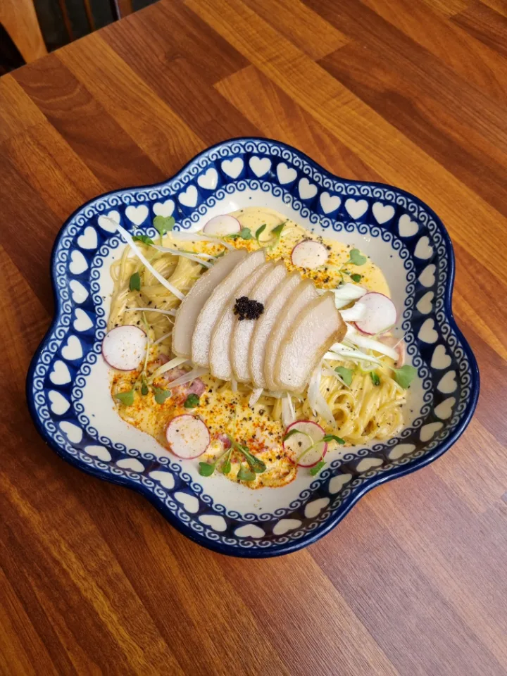 豚トロのピリ辛クリームパスタ