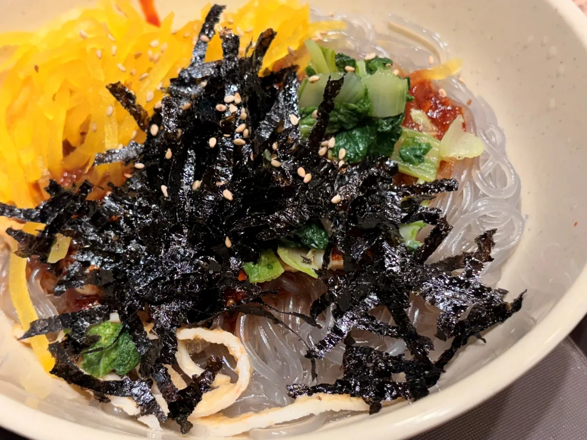 海苔と野菜をのせた春雨