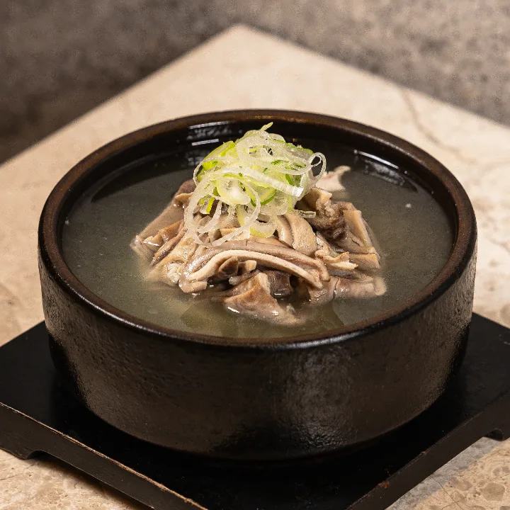 内臓クッパ（澄んだスープ・濃厚スープ）
