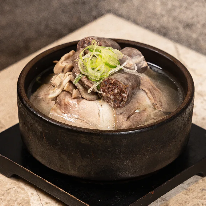 具だくさんクッパ（澄んだスープ・濃厚スープ）