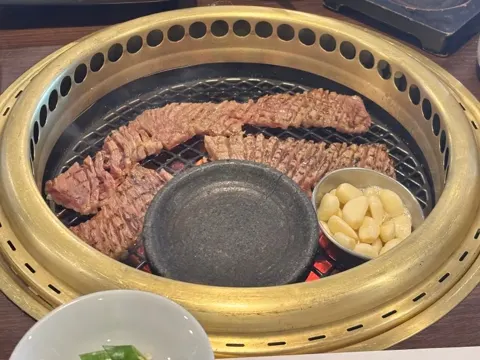 巨大カルビ