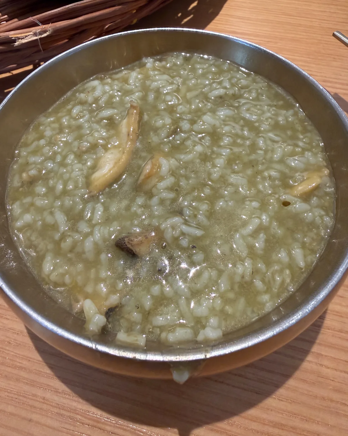 アワビの身が見える粥