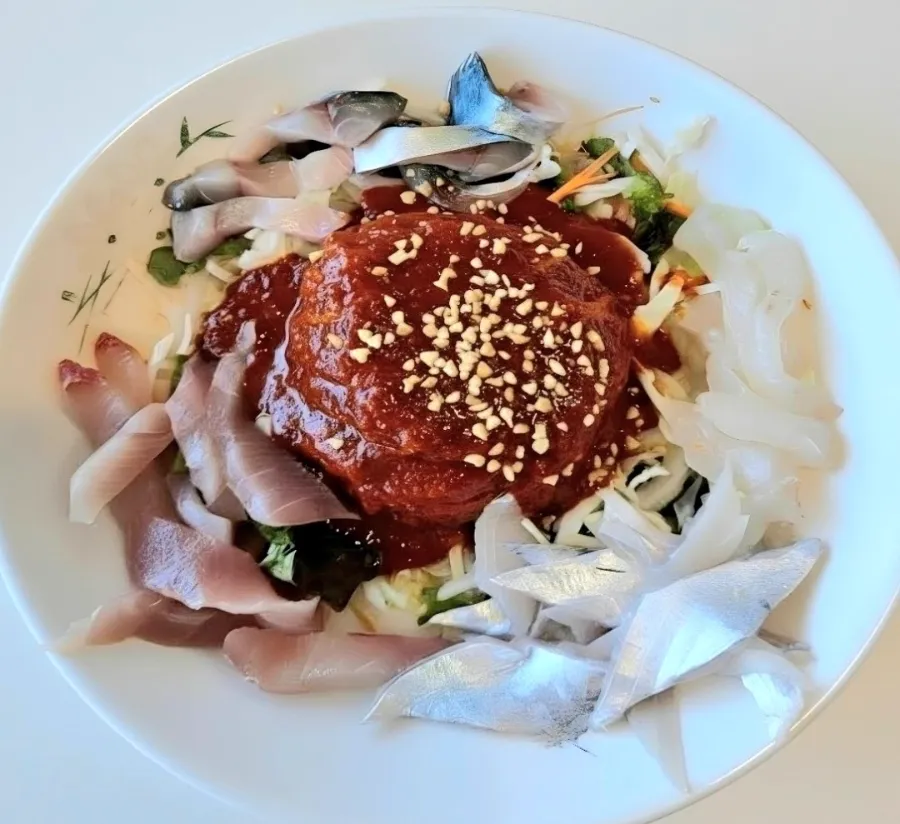 刺身盛り合わせのフェグクス