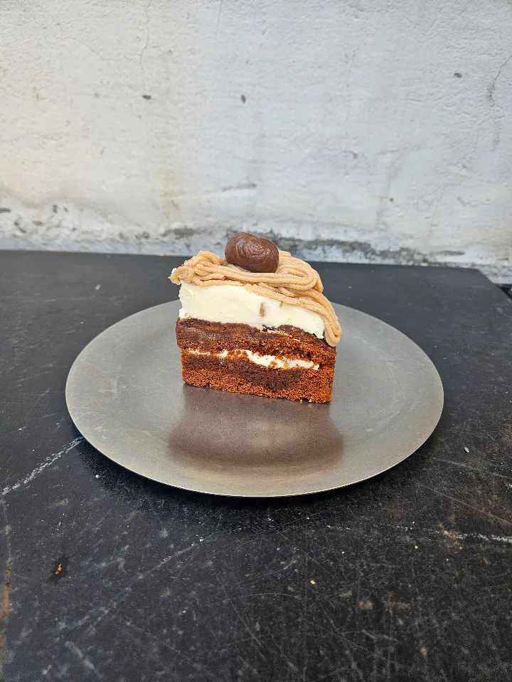 バムトリアケーキ