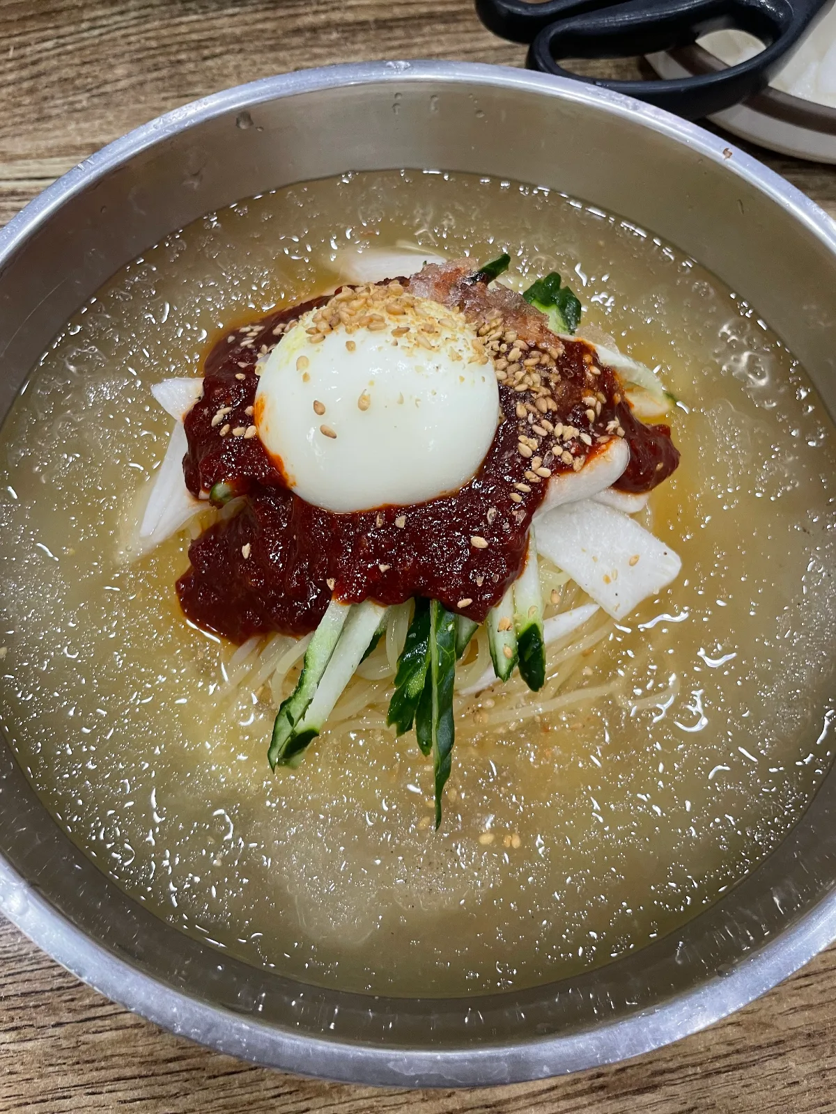 氷の浮くスープのムルミルミョン