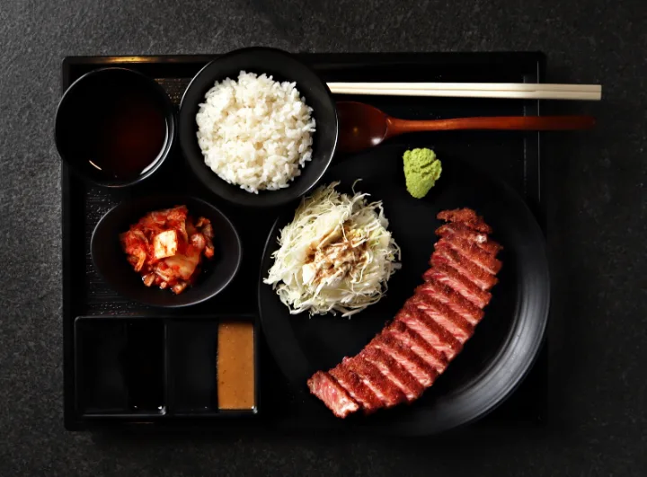牛カツ定食