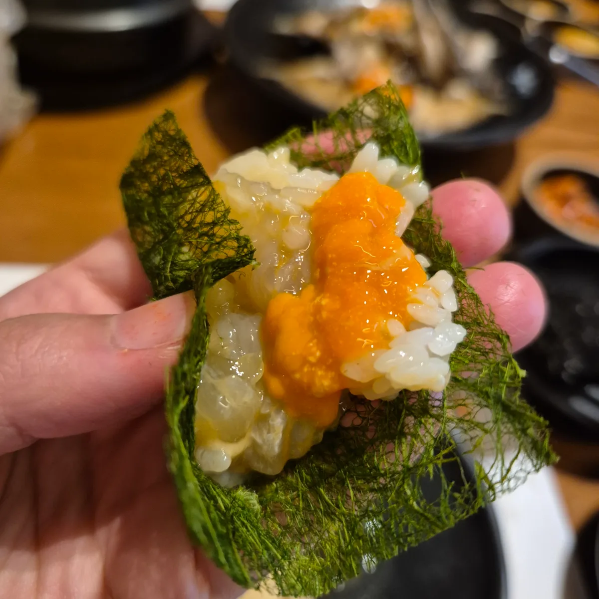 花蟹堂 汝矣島店 — 海藻で包んだカニとご飯