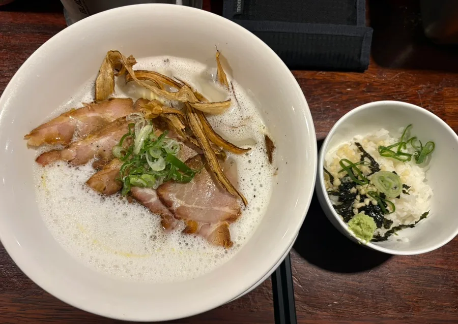 IRIE RAMEN — ラーメンと小さなご飯
