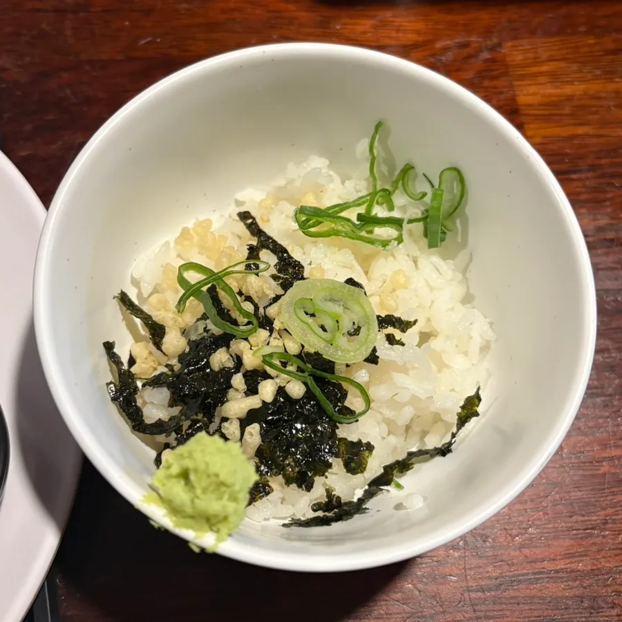 IRIE RAMEN — 海苔とわさびを添えたご飯