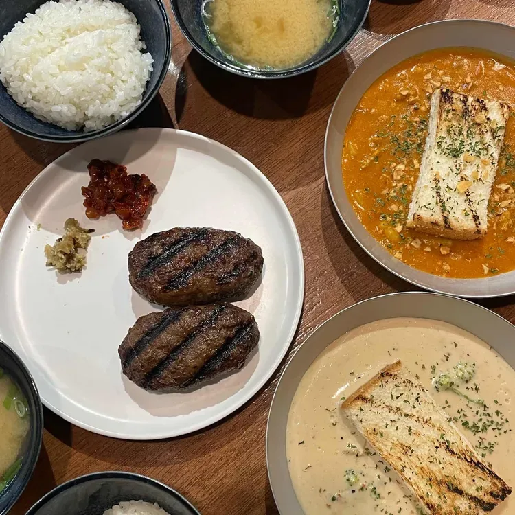 至福点 — ハンバーグとカレー・クリーム
