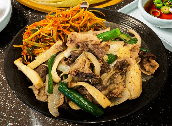 牛バラ肉の野菜包み