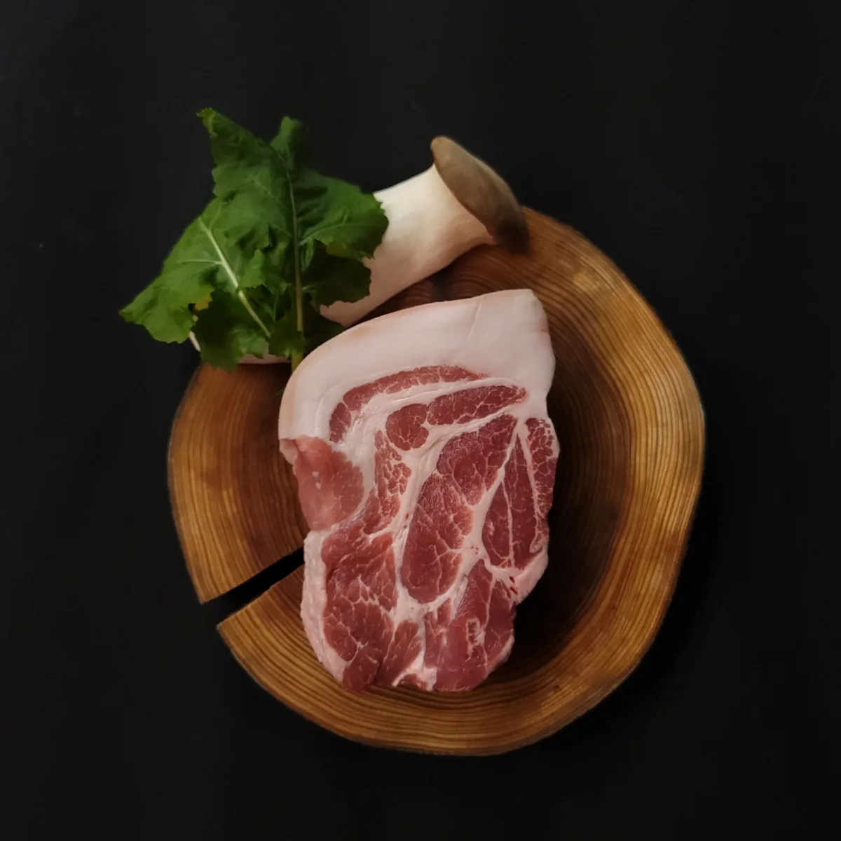 KOGIJANG 本店 — 厚切りの豚首肉とエリンギ