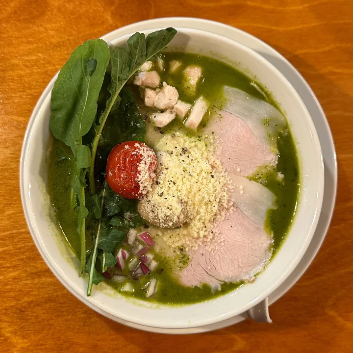 バジルラーメン