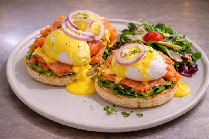 Smoked Salmon Eggs Benedict