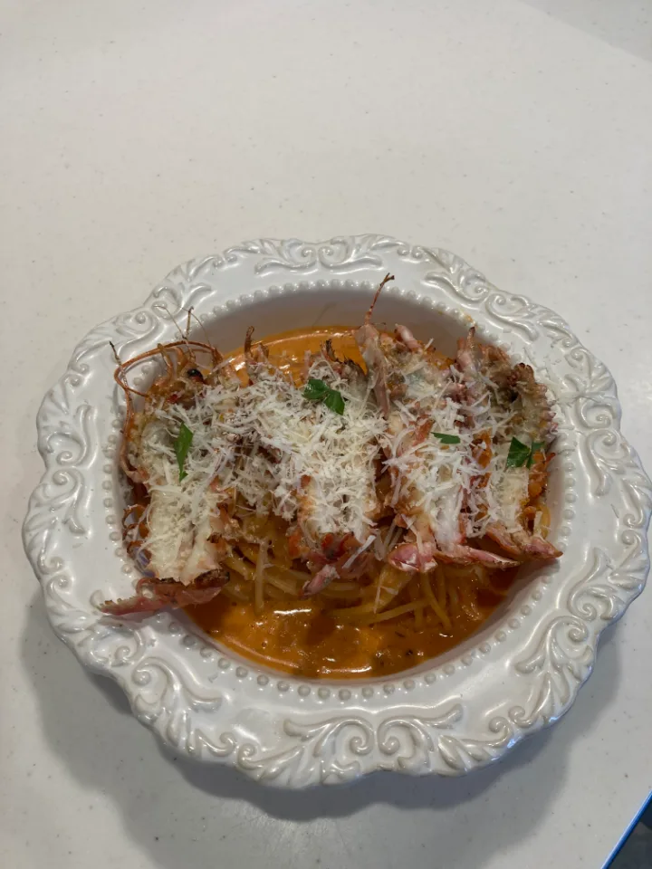 済州産エビのトマトクリームパスタ