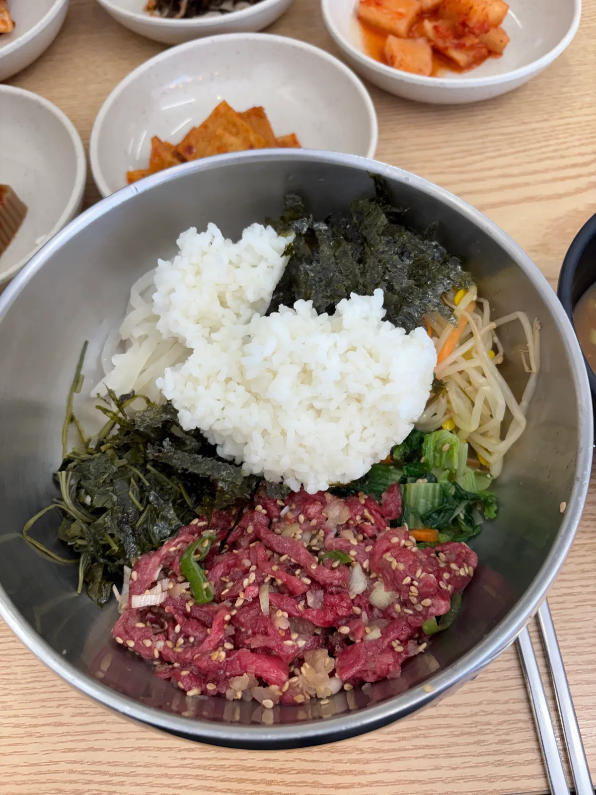 ご飯を加えたユッケビビンバ
