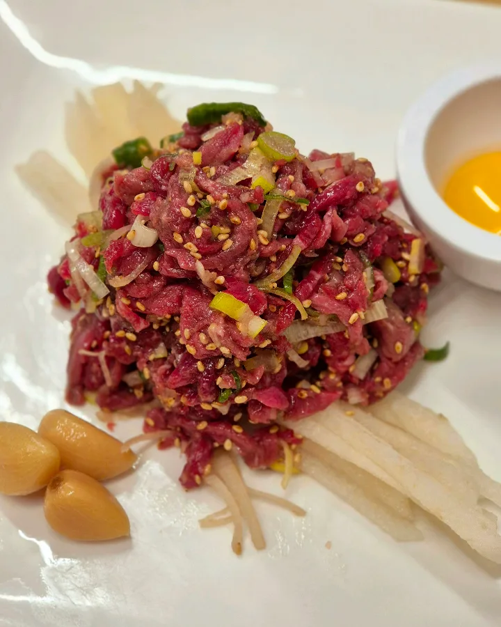 ユッケ（300g）