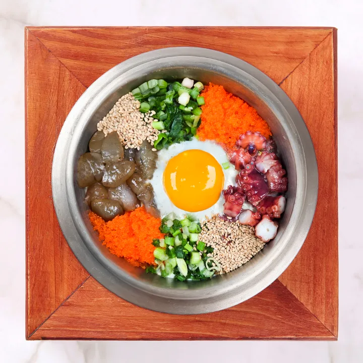エビとタコのクリーム釜飯