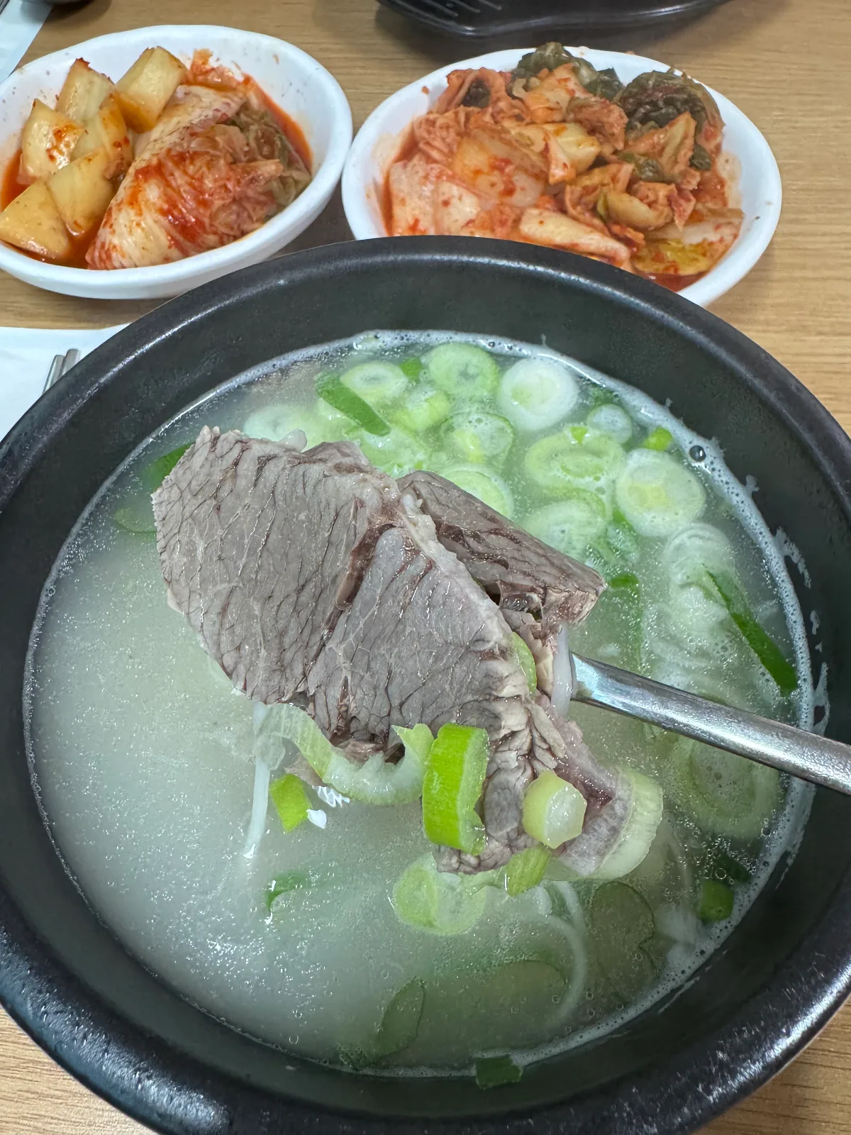牛肉とねぎの白いスープ