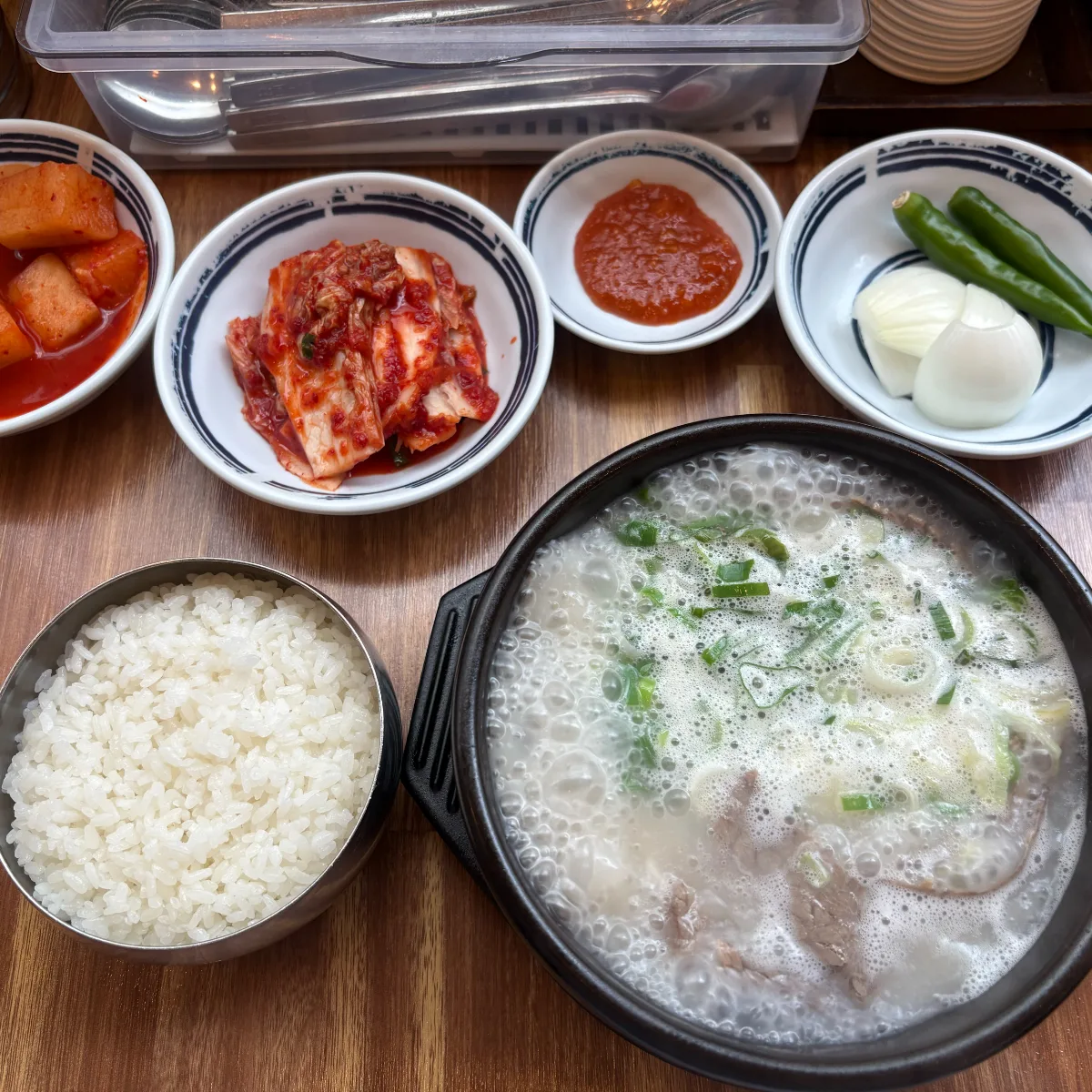 ソルロンタンと別添えのご飯