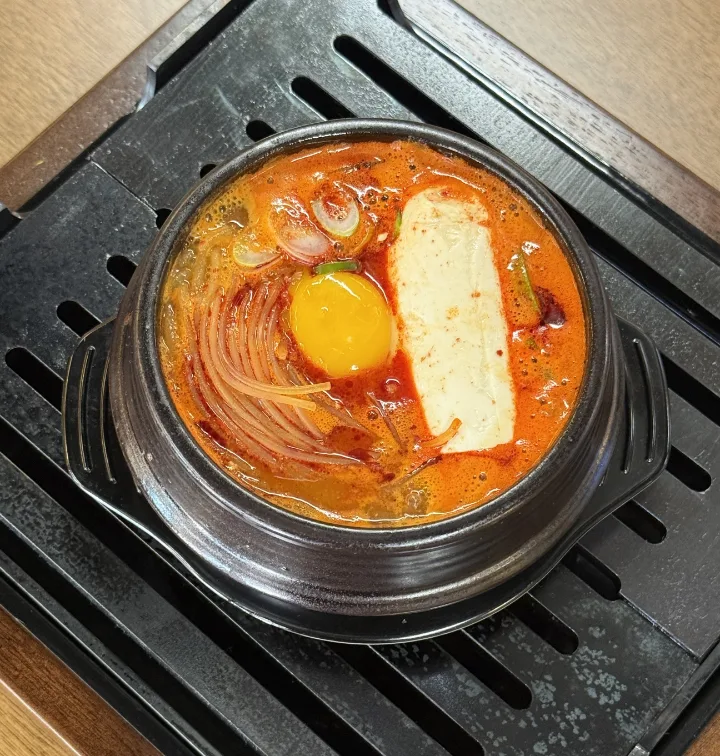 スンドゥブチゲ