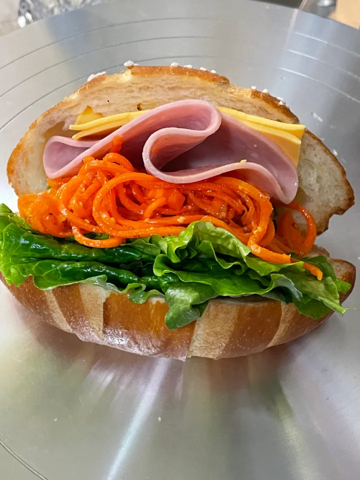 にんじん塩パン