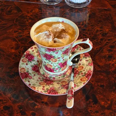 PIRULTZ COFFEEHOUSE 市庁店