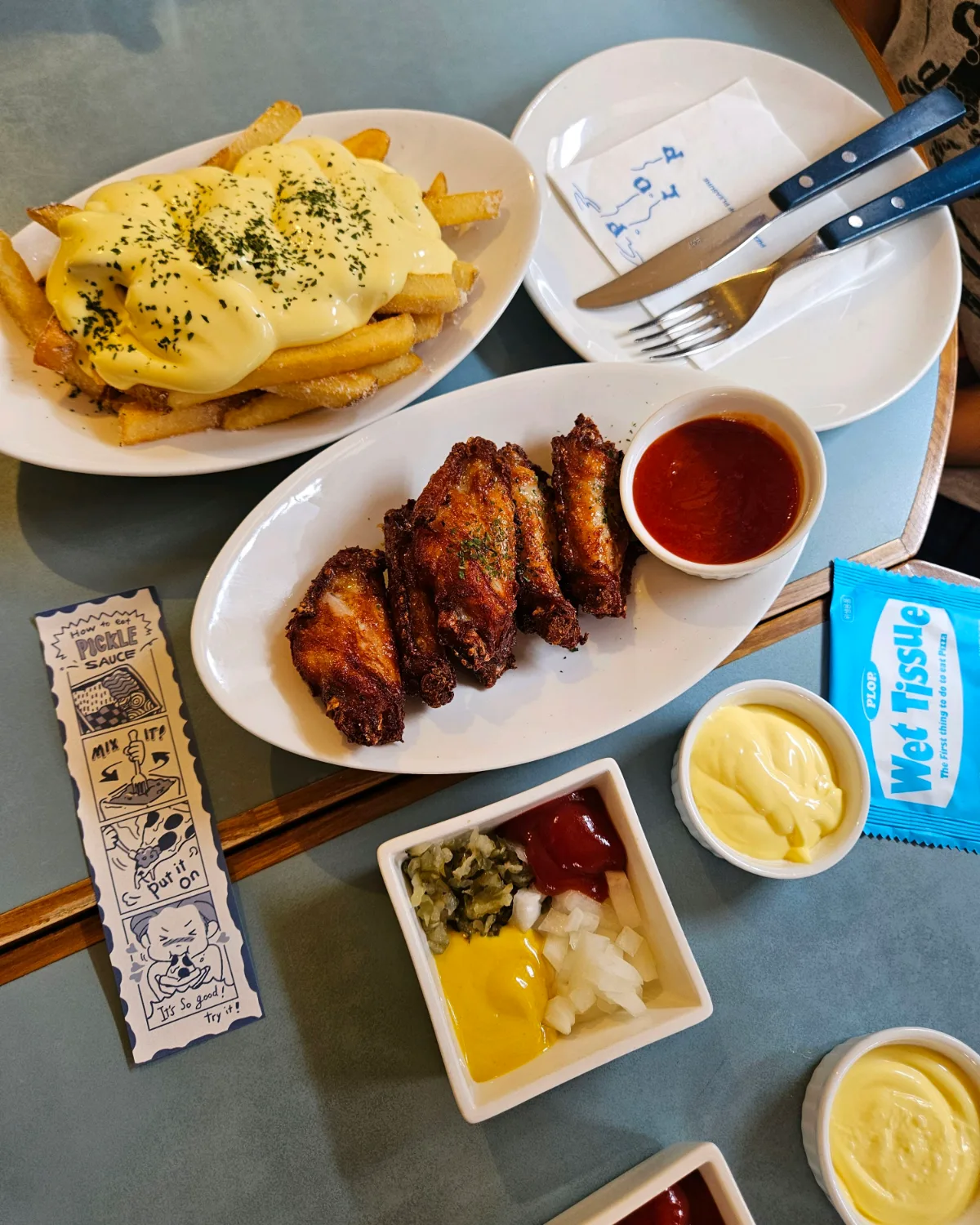 ウィングとフライ、ピクルスソースの食べ方カード