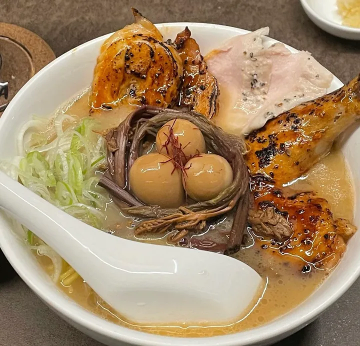 白 鶏ラーメン
