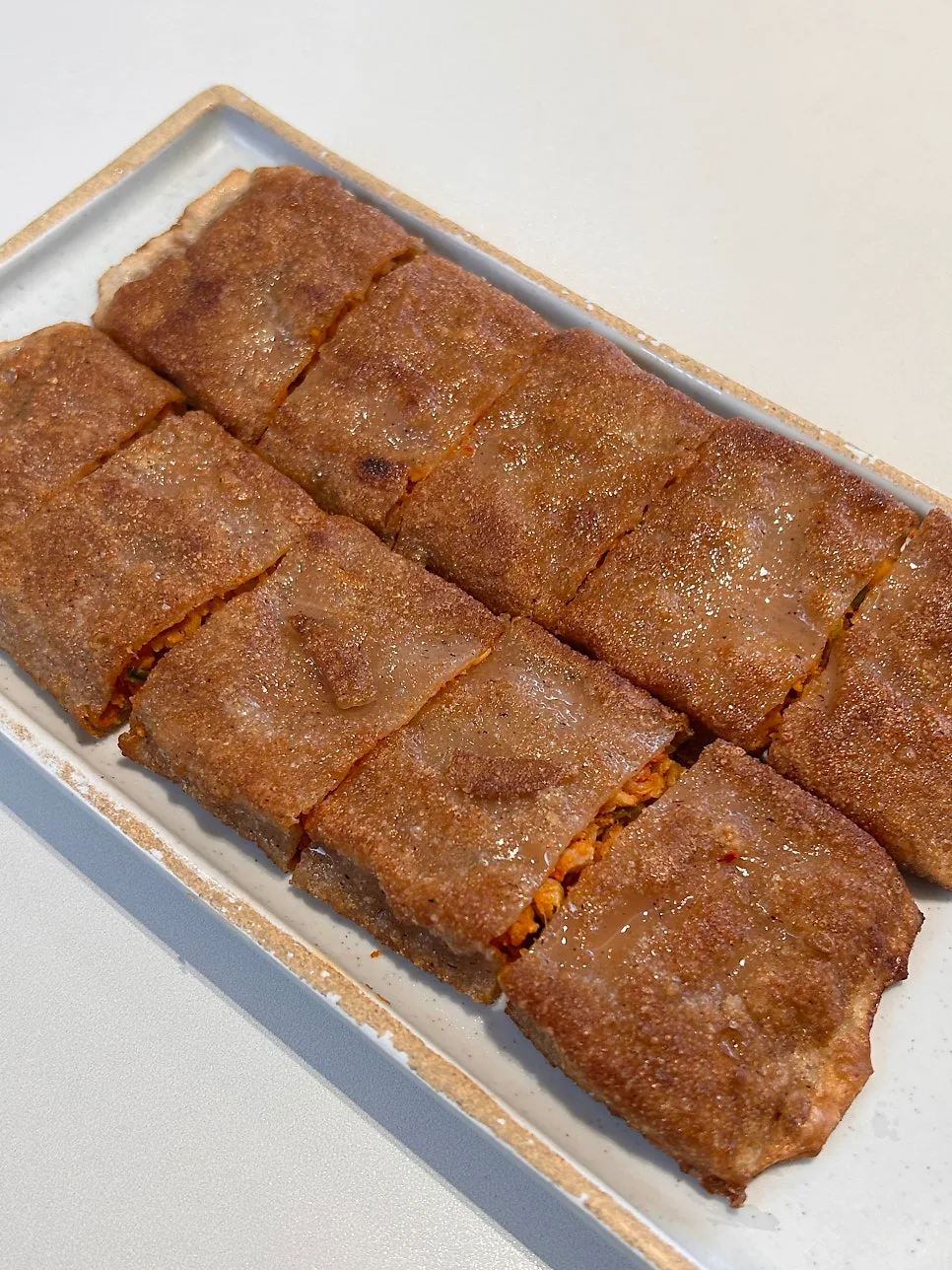 サムギョリ・トンチミマッククス 南項津店 — そば粉の皮で巻いたキムチ入りチヂミ