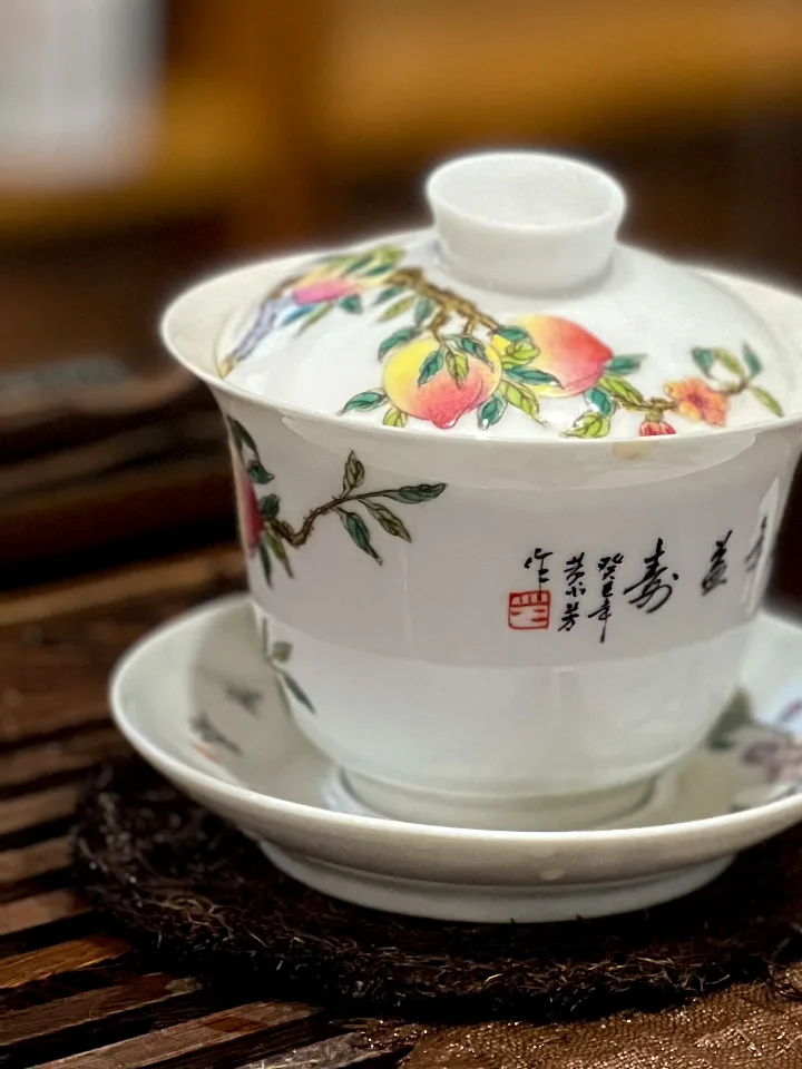 蓋付きの茶碗で出るペアリングティー